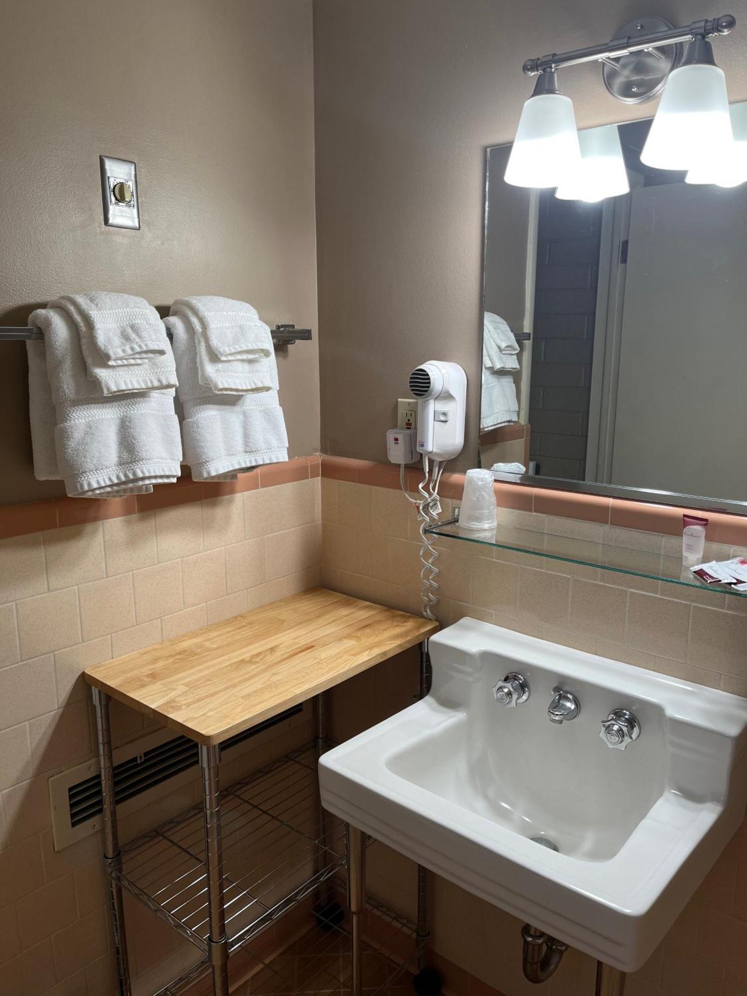 Delano Motel & Rv Park Beaver Zewnętrze zdjęcie